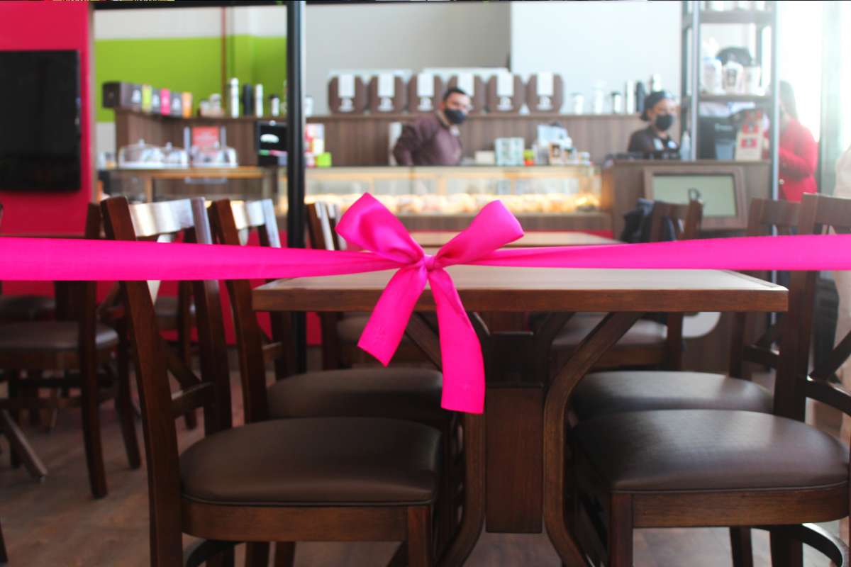 Damay inaugura nova franquia na Loja Fiore, em Balneário Piçarras